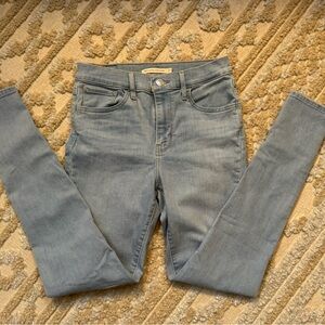 Levi’s Skinny Jeans